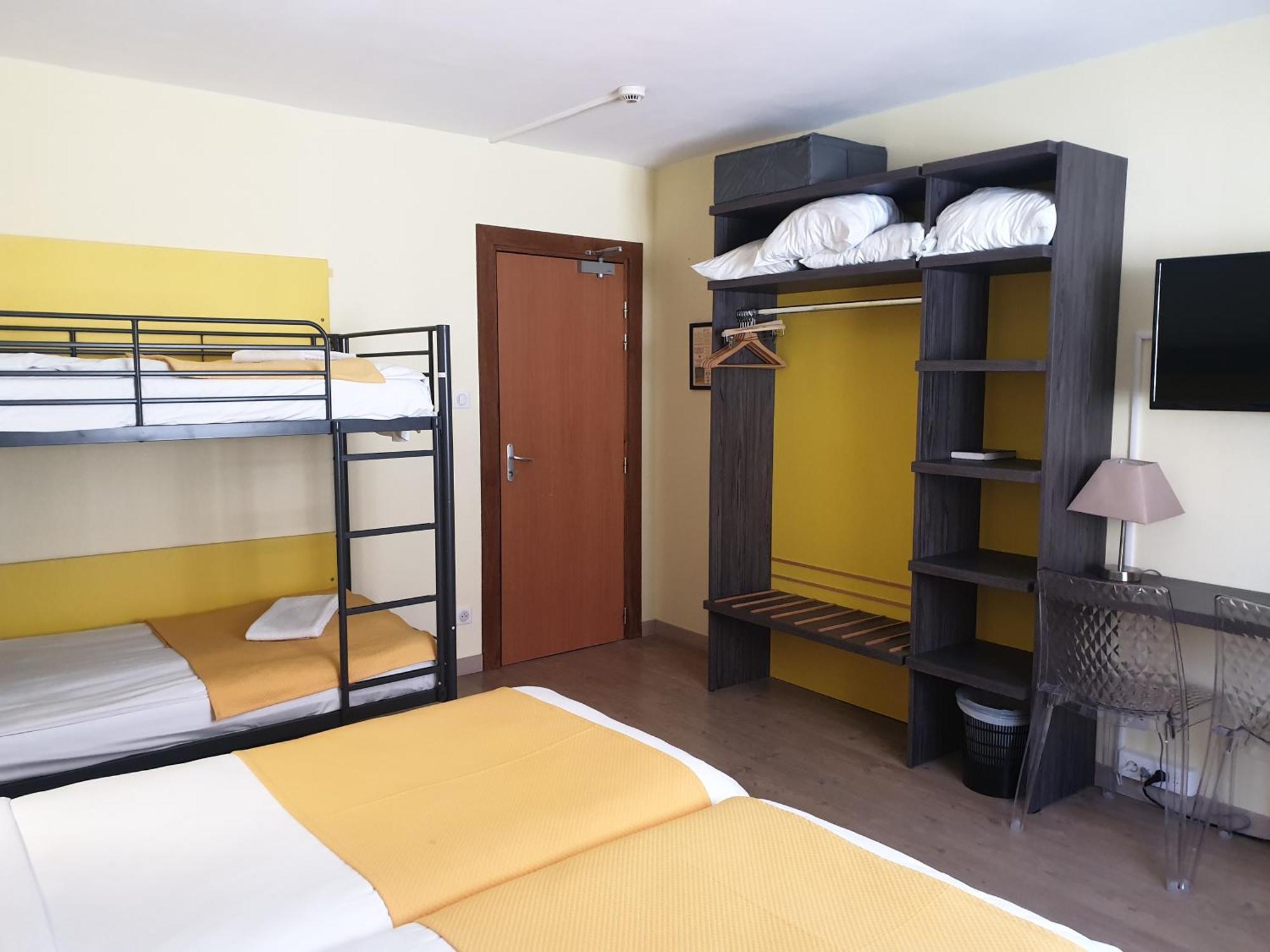 Hotel Restaurant Aux Deux Roses Neuf-Brisach Zewnętrze zdjęcie