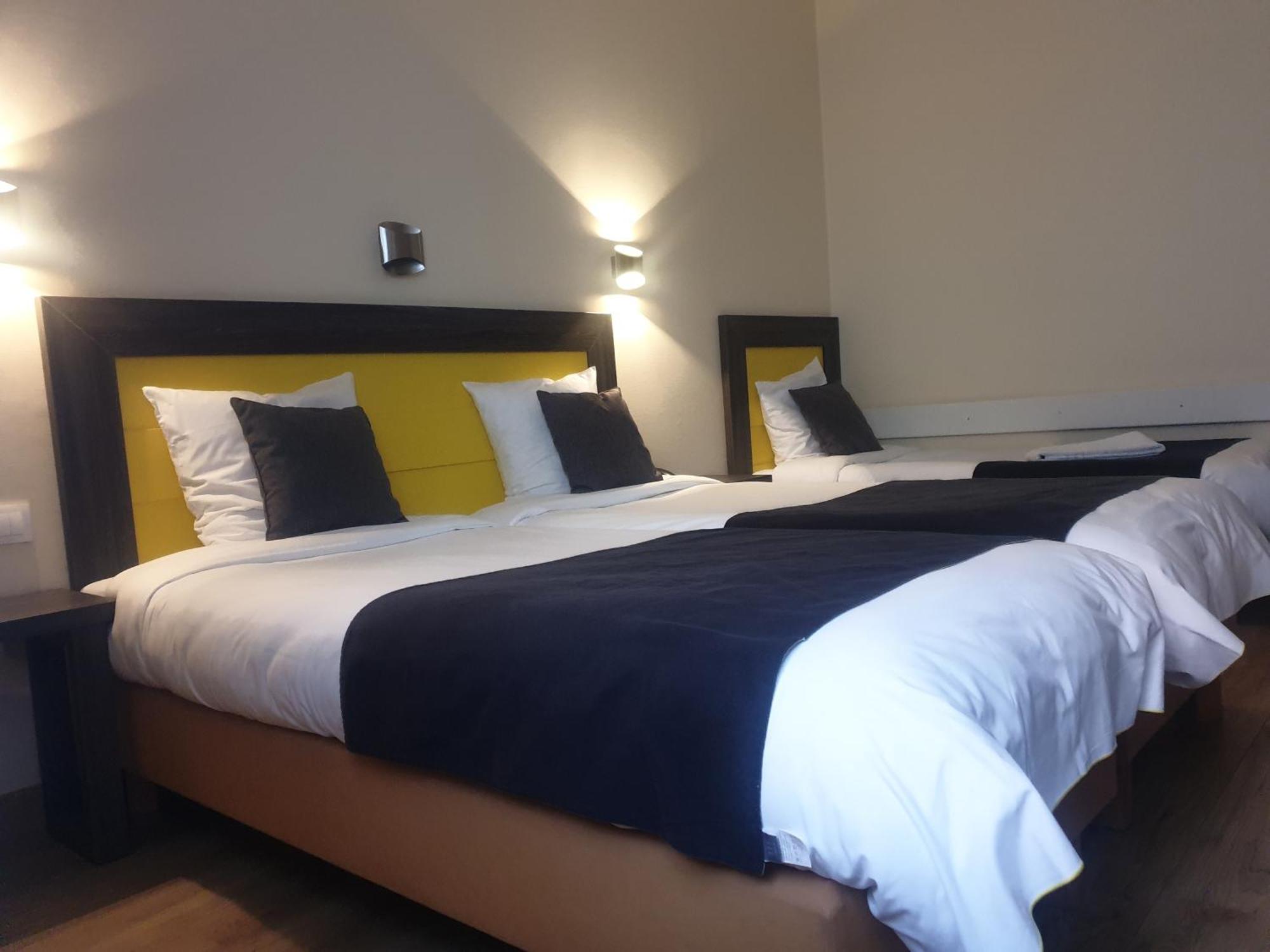 Hotel Restaurant Aux Deux Roses Neuf-Brisach Zewnętrze zdjęcie