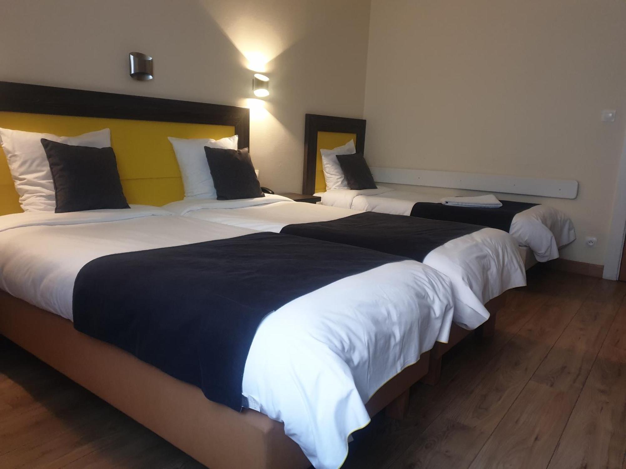 Hotel Restaurant Aux Deux Roses Neuf-Brisach Zewnętrze zdjęcie